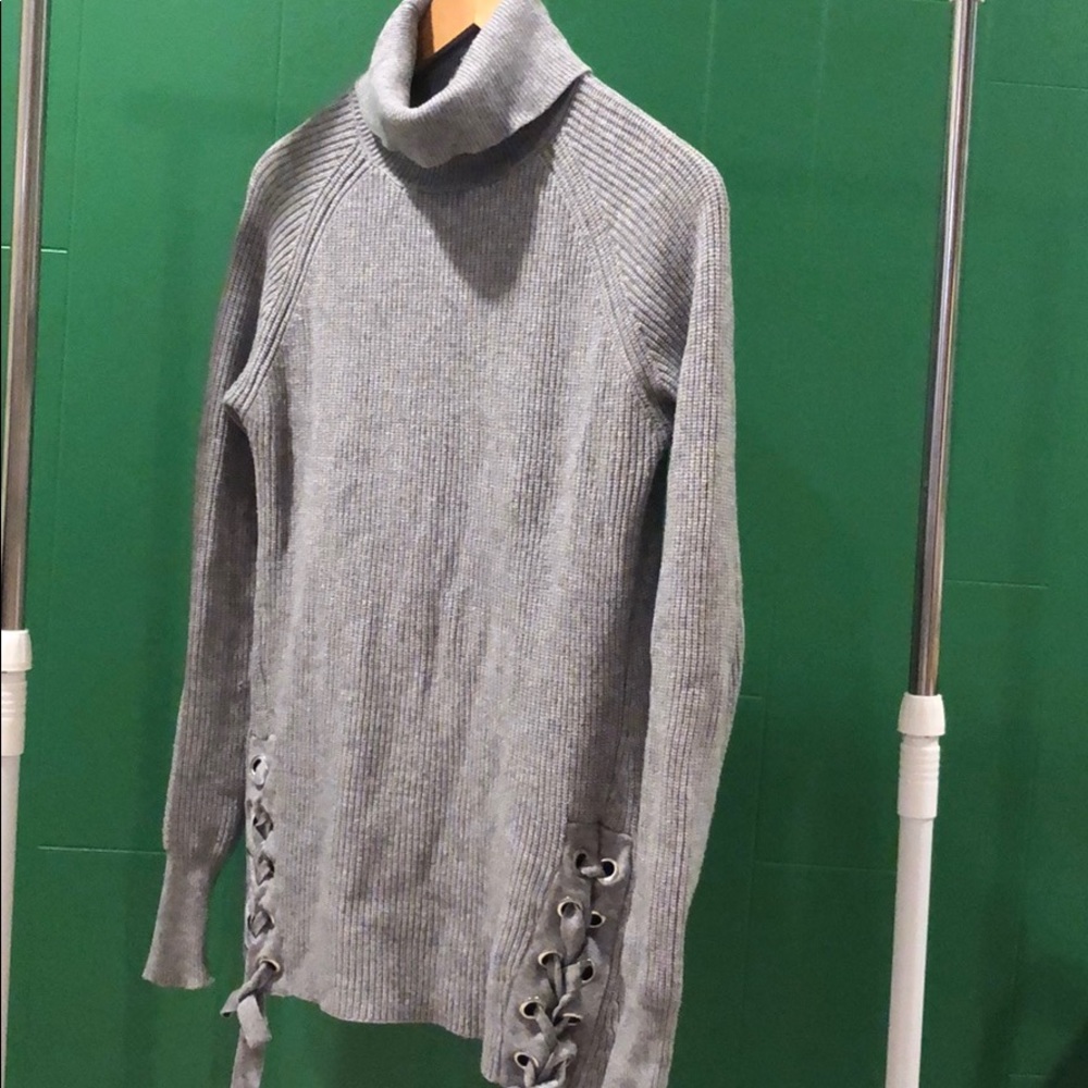 Grey sweater
